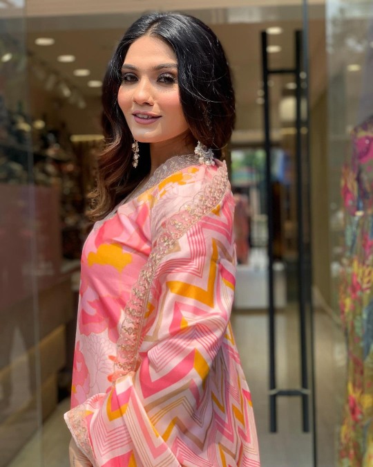 Viscose Chanderi Kurta Set With Dupatta