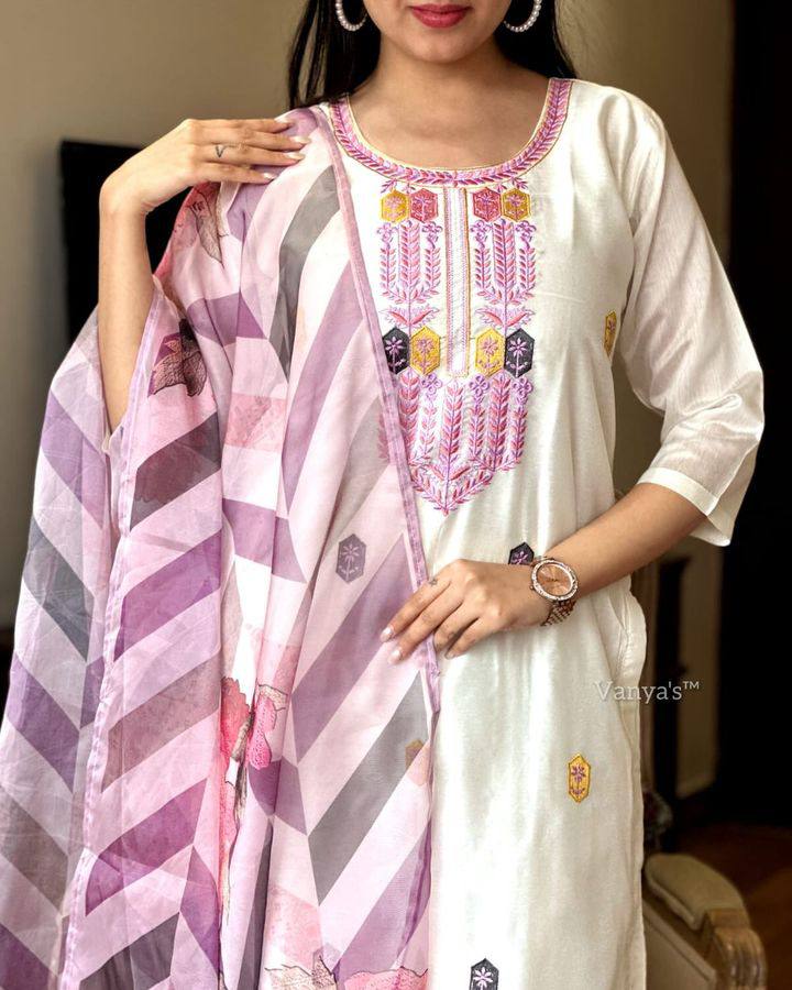 Off White Viscose Chanderi Kurta Set With Dupatta