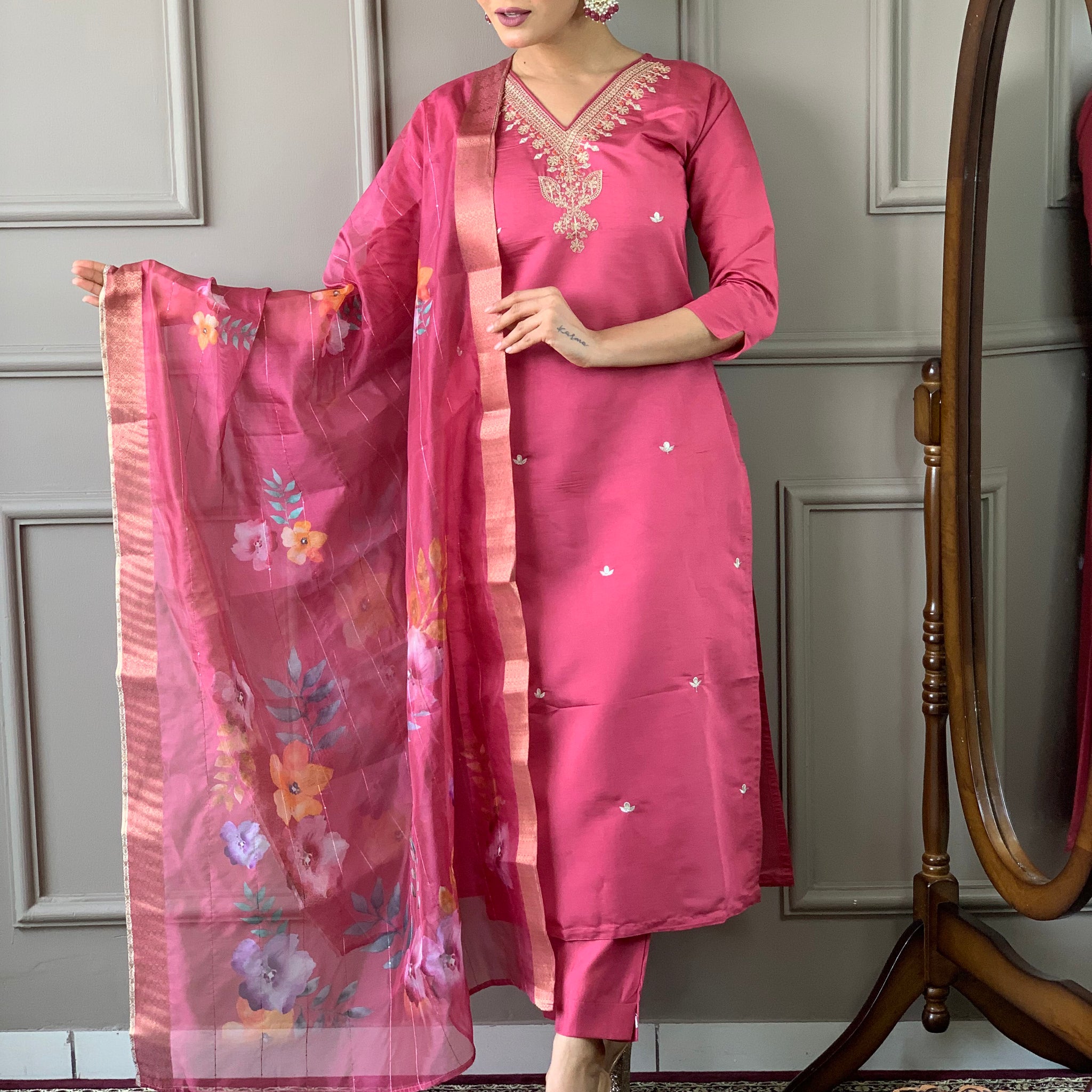 Viscose Chanderi Kurta Set With Dupatta
