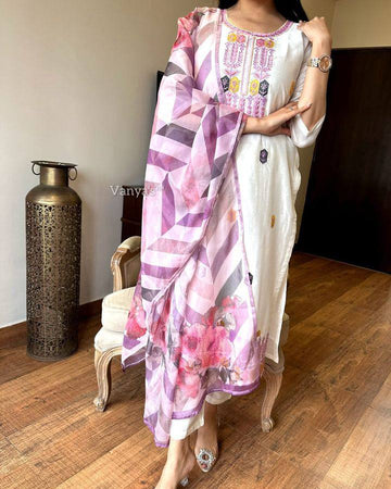 Off White Viscose Chanderi Kurta Set With Dupatta