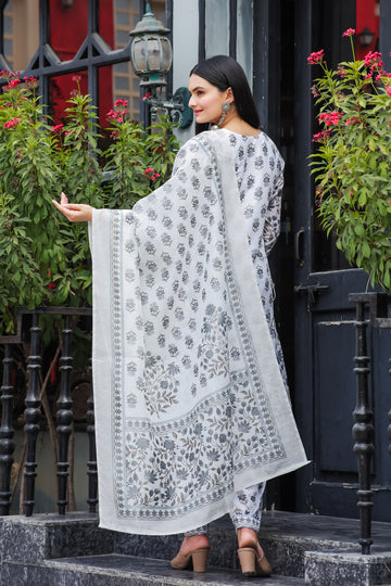 Musline Kurta Set With Printed Dupatta