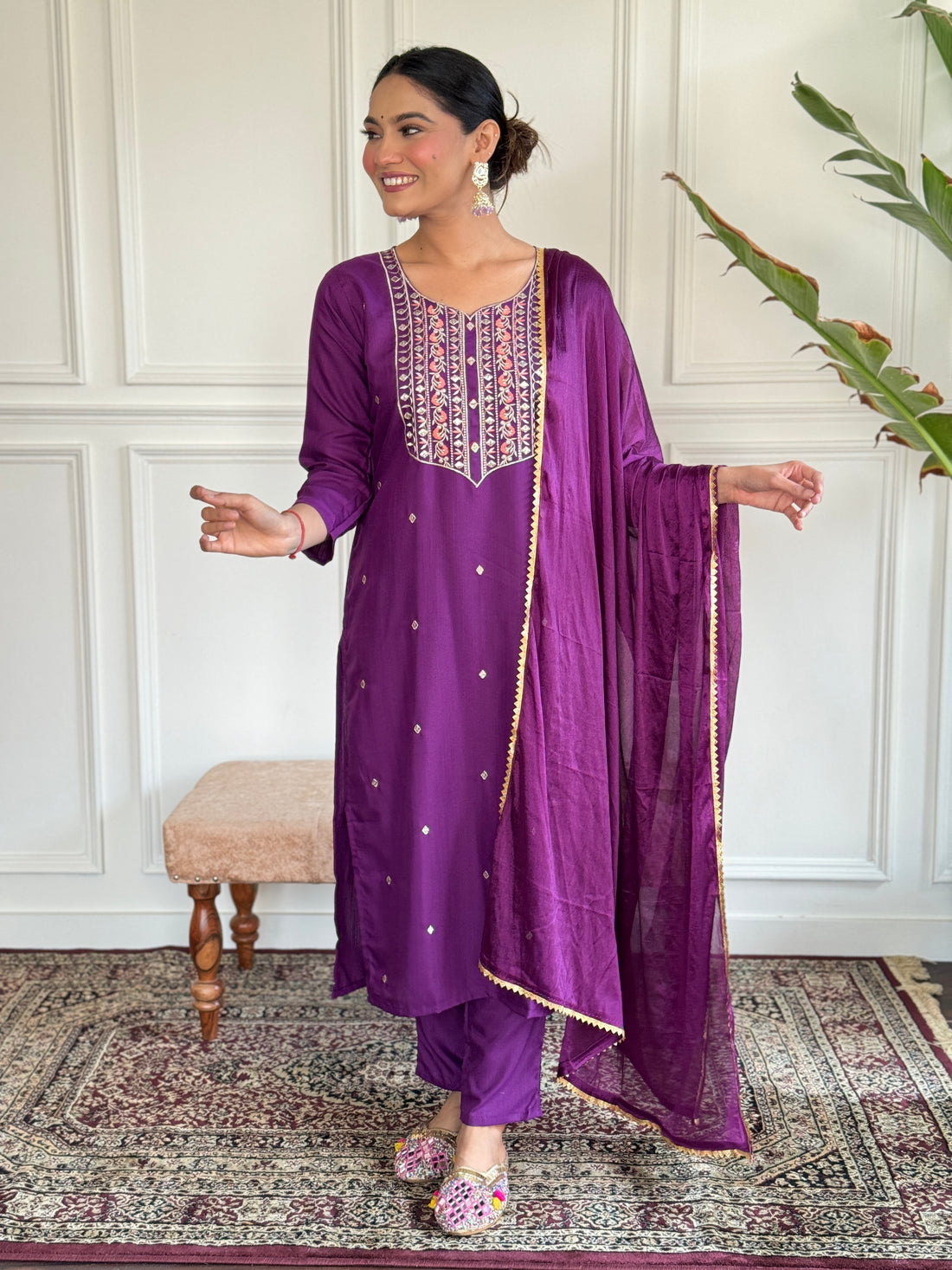 Women Embroidered Rayon Slub kurta set