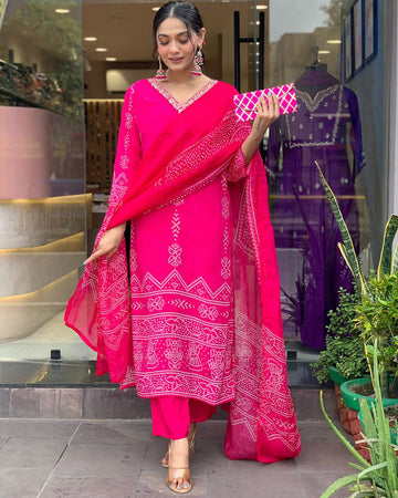 French Crepe Printed Kurta Set With Chinon Dupatta