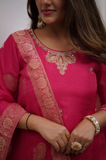 Women Embroidered Chanderi  SILK  kurta set