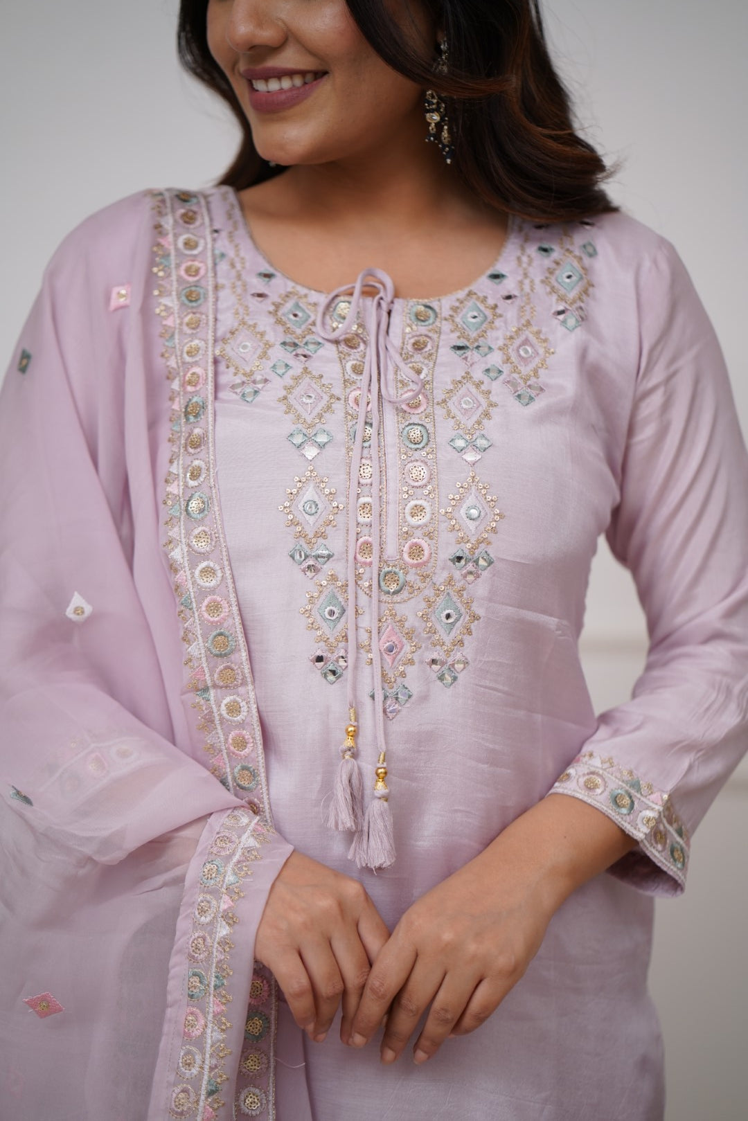 Women Embroidered PURE Vicose Chanderi kurta set