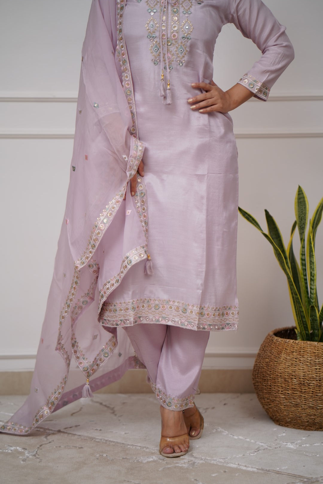 Women Embroidered PURE Vicose Chanderi kurta set