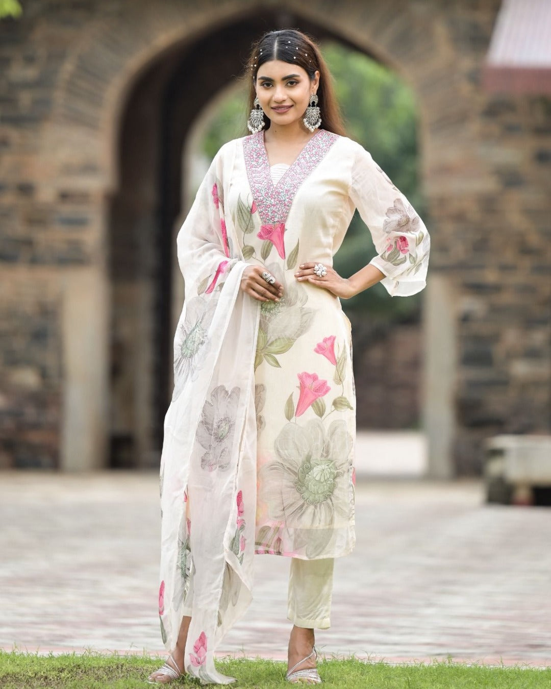 Roman Silk Kurta Set With Georgette Printed Dupatta