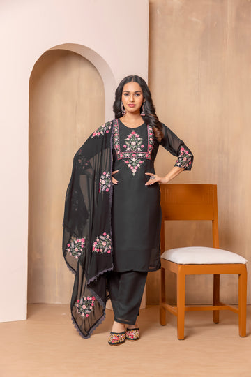 Heavy Faux Georgette Embroidery Work Kurta Set With Dupatta