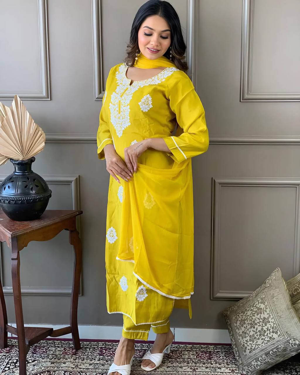 Women Embroidered PURE Vicose Chanderi kurta set